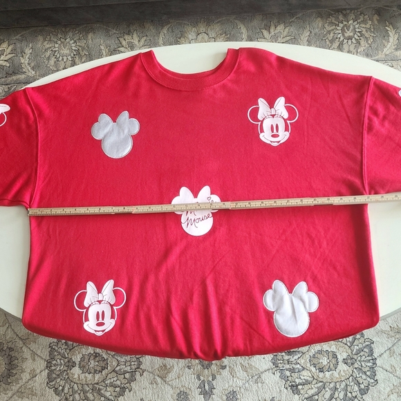 NWOT Disney Minnie Mouse Sweatshirt, Adult 1X, red, iridescent - Picture 8 of 9
